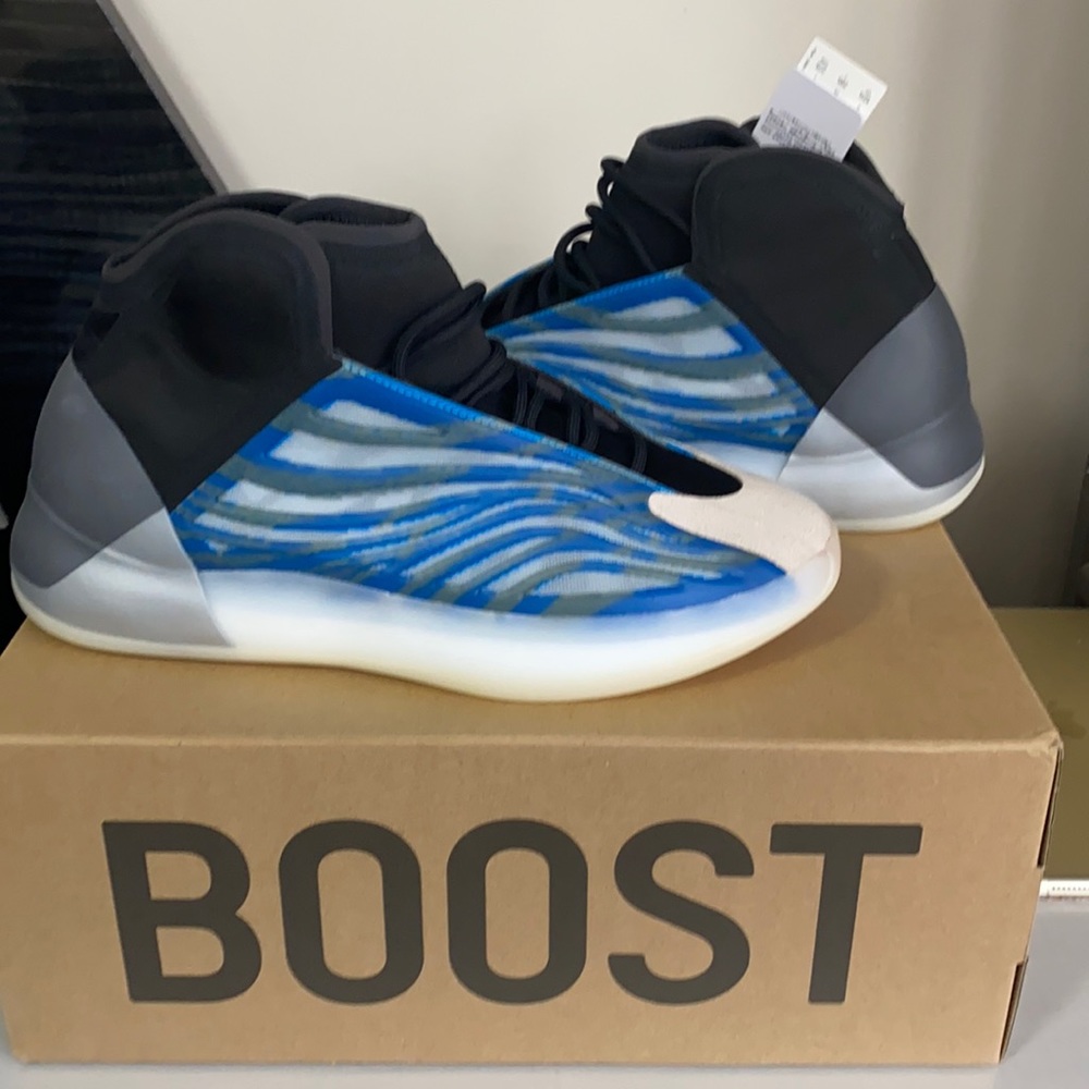 Yeezy QNTM Frozen Blue DEADSTOCK - Picture 1 of 6